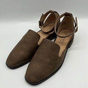 Journee Collection Womens Loreta Flat in Medium and Wide Widths with Ankle Strap